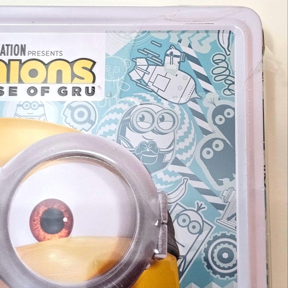 Minions 2 The Rise of Gru Activity Books & Tin Box Set - Picture 12 of 14